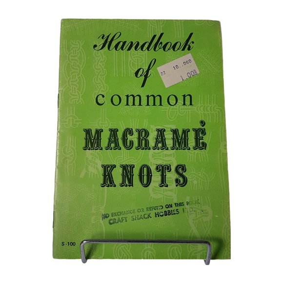 Vintage 1970's Handbook of Common Macrame Knots Macrame Craft Book Pattern Book - Picture 1 of 6